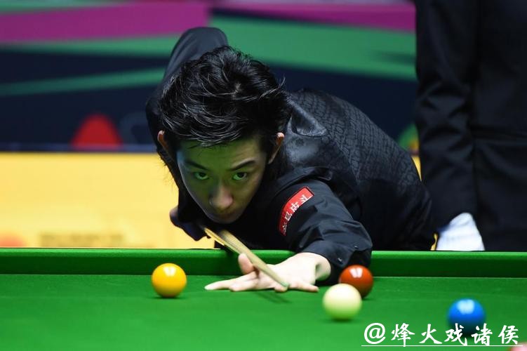 吴宜泽6-4逆转特鲁姆普 挺进斯诺克国锦赛八强