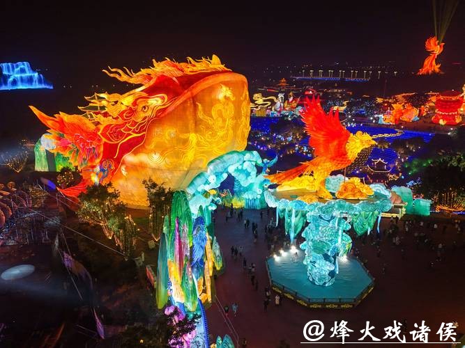 第32届自贡国际恐龙灯会亮灯 第32届自贡国际恐龙灯会亮灯